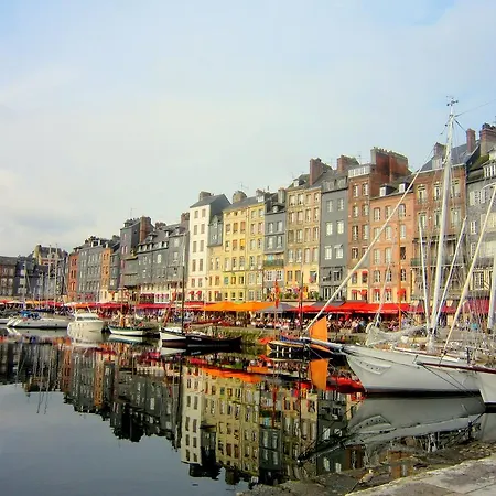Cosy In With A Private Garden * Honfleur