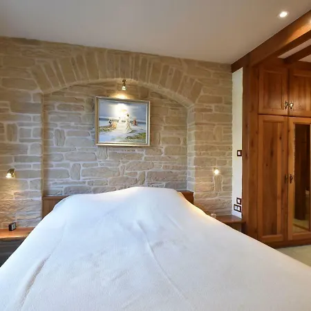 Cosy In With A Private Garden * Honfleur