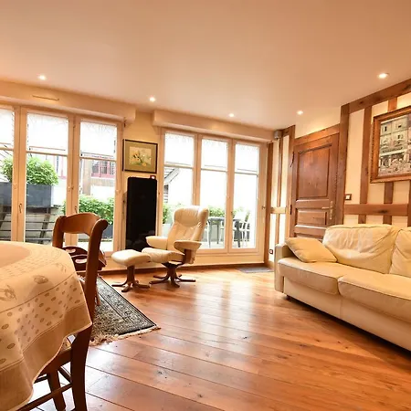 Cosy In With A Private Garden Apartamento *